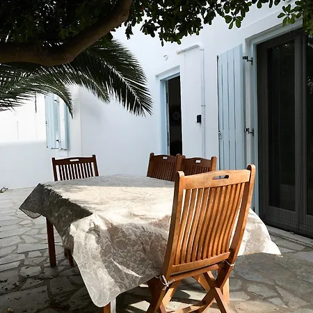 Holiday home Senza's Cycladic In Marpissa,